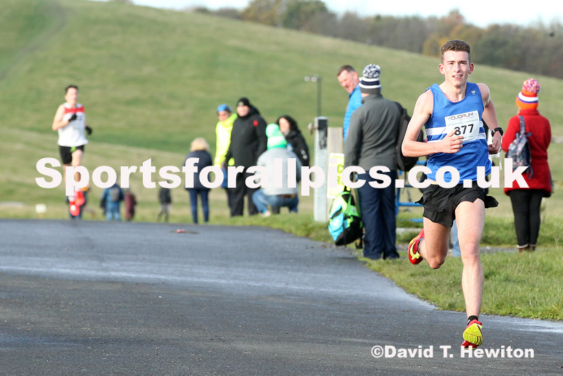 Mens and womens under-17s, Heaton Memorial 10k Road Race, Town Moor, Newcastle.  Photo: David T. Hewitson/Sports for All Pics